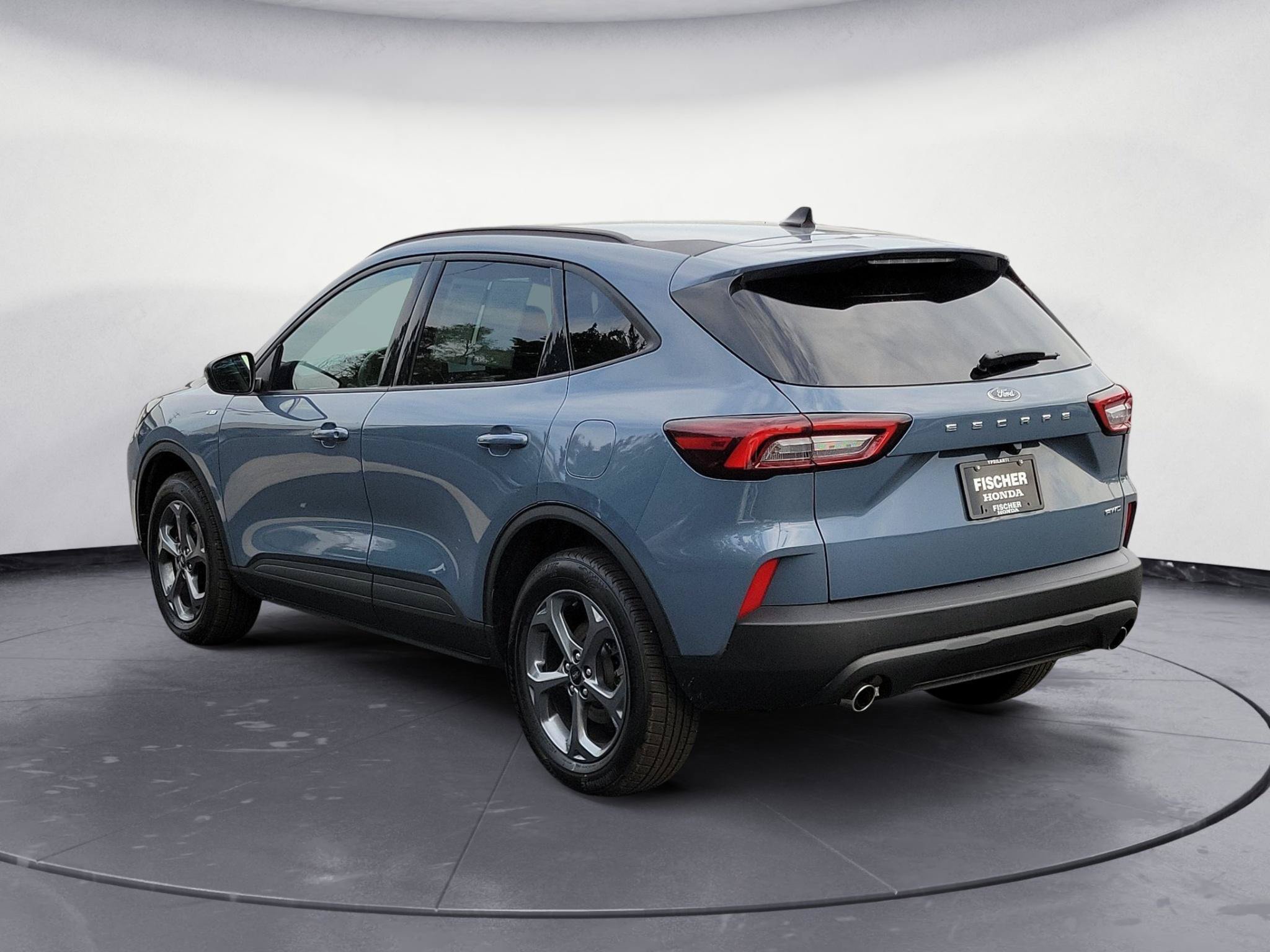 Used 2025 Ford Escape ST-Line Select AWD/4WD image 4