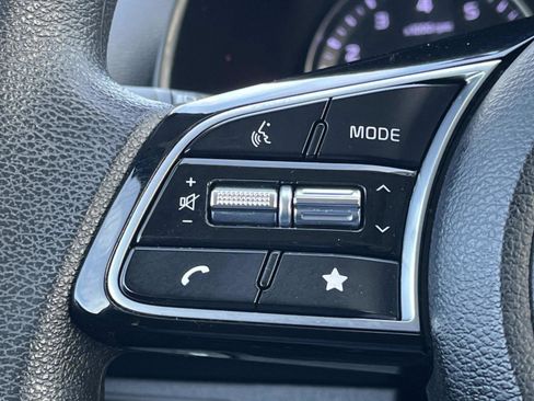 Used 2023 Kia Forte LXS image 29