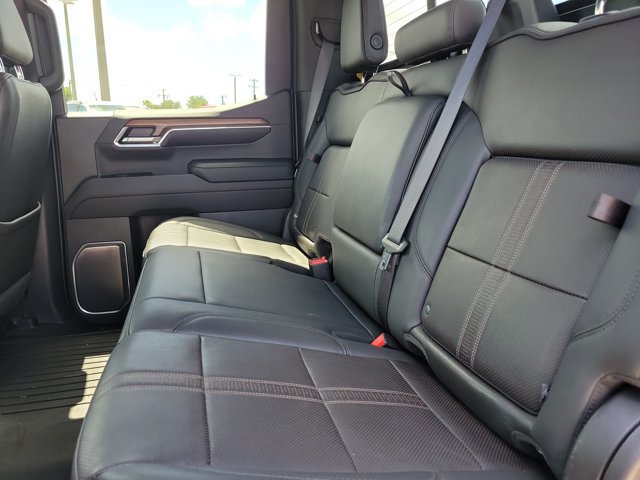 Used 2022 Chevrolet Silverado 1500 High Country RWD image 16