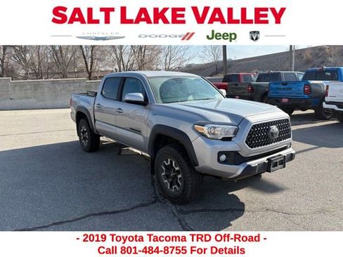 Used 2019 Toyota Tacoma TRD Off-Road image 6