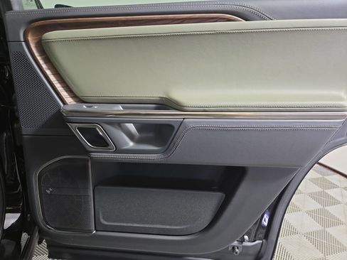 Used 2023 Rivian R1S Adventure AWD/4WD image 19