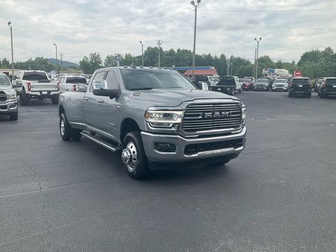 Used 2024 RAM 3500 Laramie w/ Towing Technology Group AWD/4WD image 3