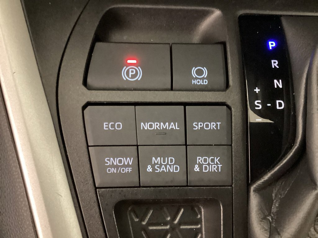 Used 2024 Toyota RAV4 XLE AWD/4WD image 26
