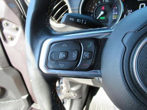 Used 2021 Jeep Wrangler Unlimited Sahara image 19