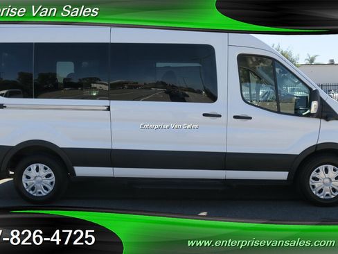 Used 2023 Ford Transit 350 XLT RWD image 4