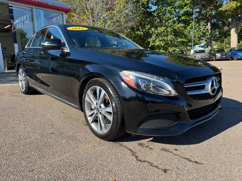 Used 2018 Mercedes-Benz C 300 Sedan image 2