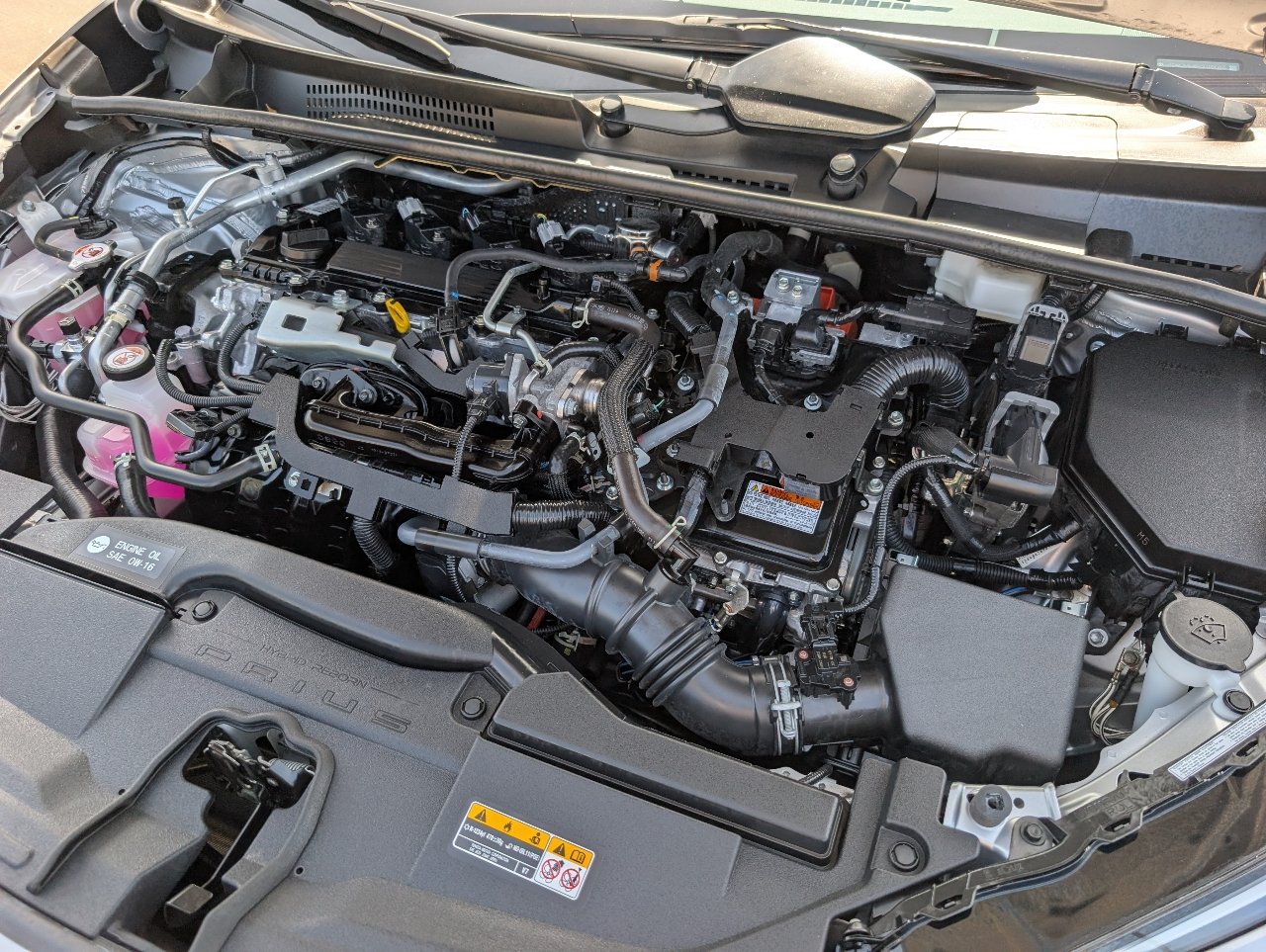 Used 2024 Toyota Prius XLE FWD image 20