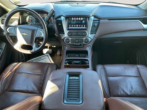 Used 2017 Chevrolet Suburban Premier image 10