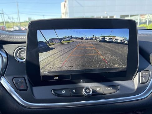 Used 2024 Chevrolet Blazer LT FWD image 21