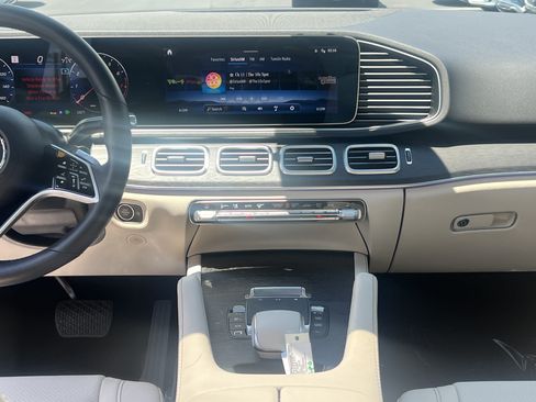 Certified 2025 Mercedes-Benz GLE 450 4MATIC image 31