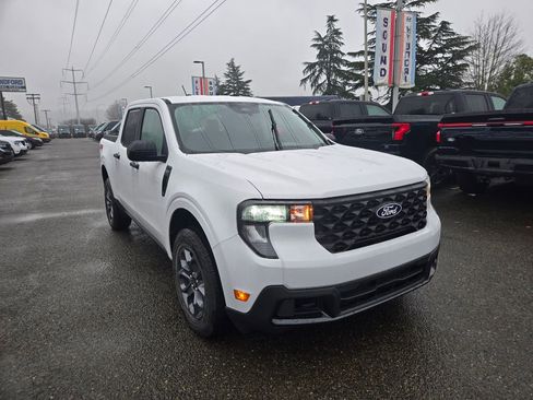New 2026 Ford Maverick XLT image 3
