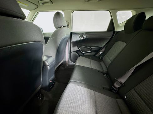 Used 2022 Kia Soul S FWD image 24