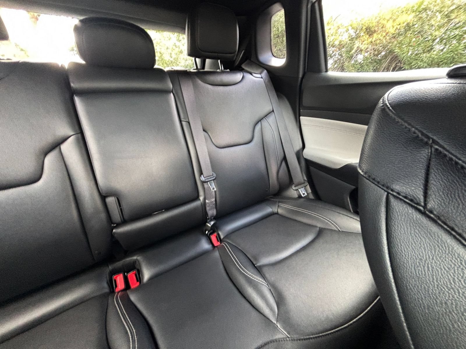 Used 2025 Jeep Compass Limited AWD/4WD image 35