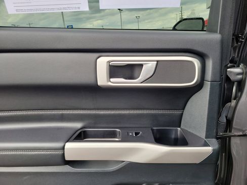 Certified 2023 Ford Explorer XLT w/ Equipment Group 202A image 14