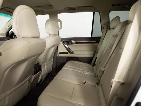 Used 2013 Lexus GX 460 w/ Comfort Plus Pkg AWD/4WD image 18