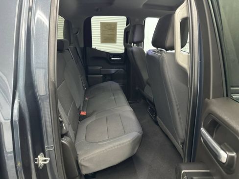 Used 2019 Chevrolet Silverado 1500 Custom Trail Boss w/ Custom Convenience Package AWD/4WD image 15