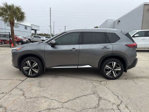 Used 2021 Nissan Rogue Platinum image 8