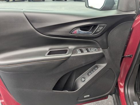 Used 2021 Chevrolet Equinox Premier FWD image 11