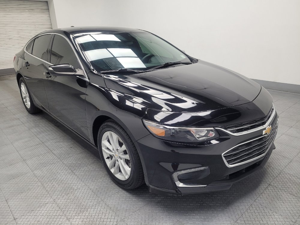 Used 2017 Chevrolet Malibu LT FWD image 13
