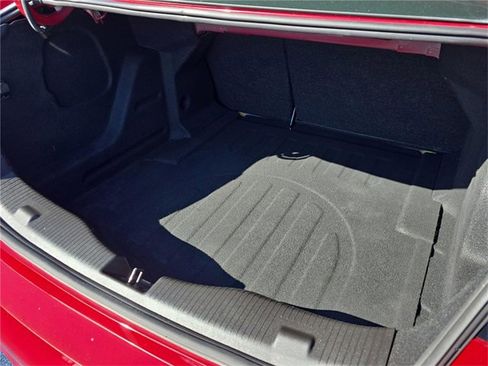 Used 2018 Chevrolet Cruze LT w/ Convenience Package image 25