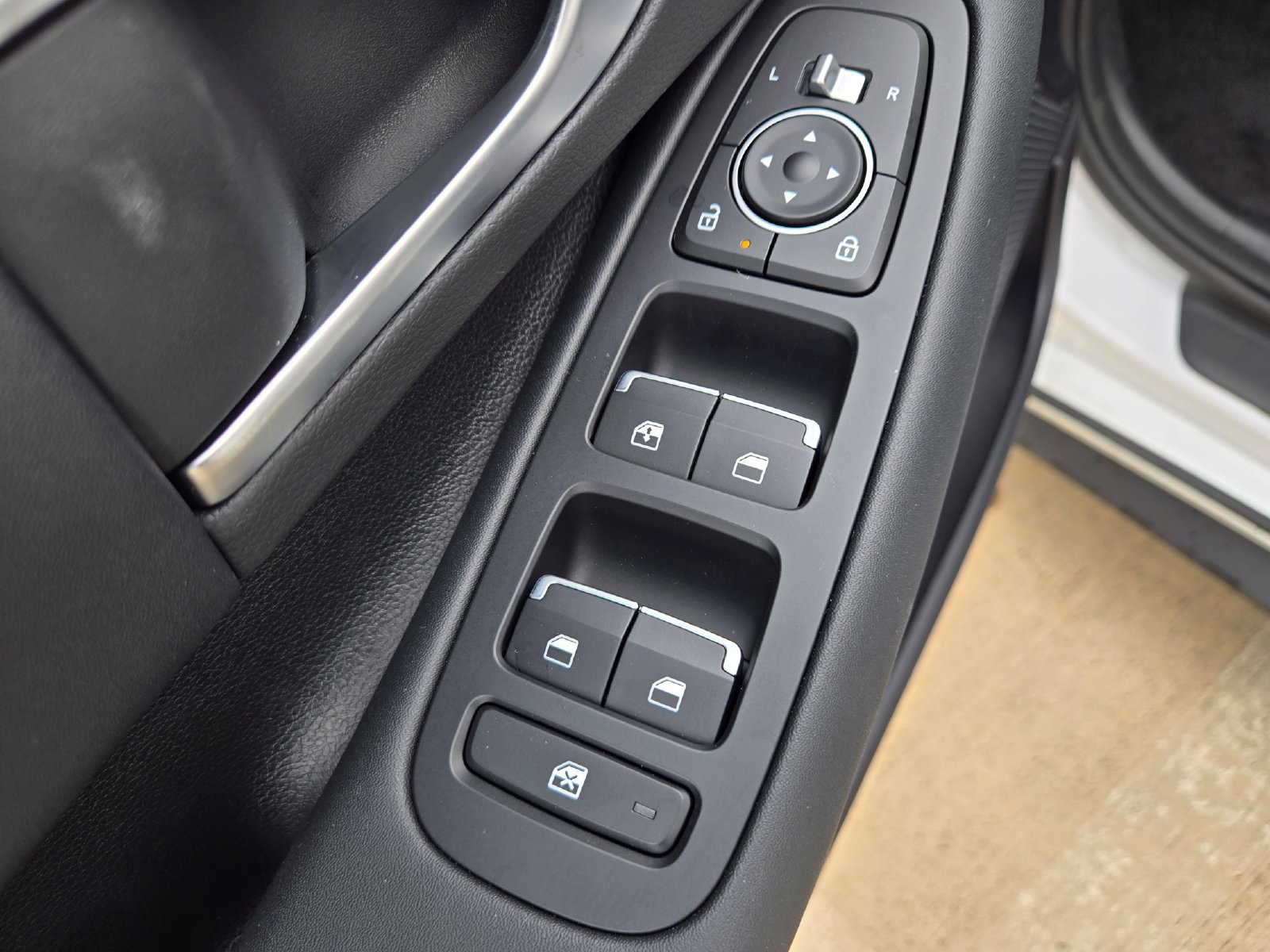 New 2026 Hyundai Sonata Blue FWD image 20