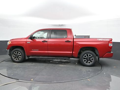 Used 2017 Toyota Tundra SR5 w/ TRD Off Road Package AWD/4WD image 7