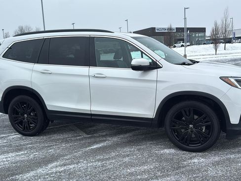 Used 2022 Honda Pilot Special Edition image 3