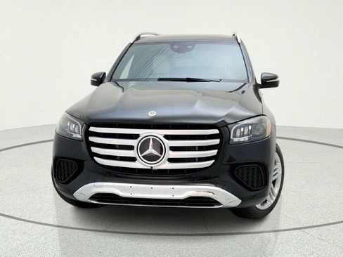 Certified 2025 Mercedes-Benz GLS 450 4MATIC image 3