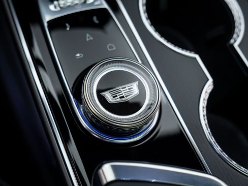 New 2026 Cadillac Lyriq Luxury image 20