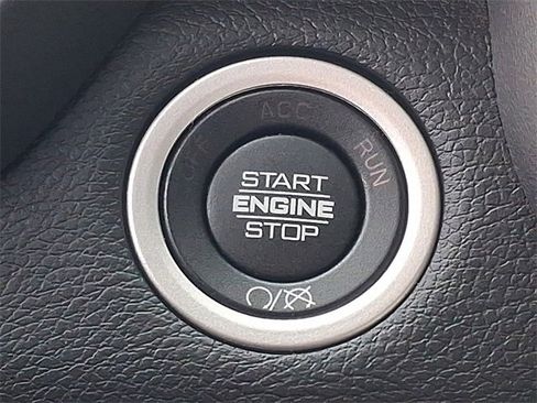 Used 2022 RAM 3500 Big Horn image 22