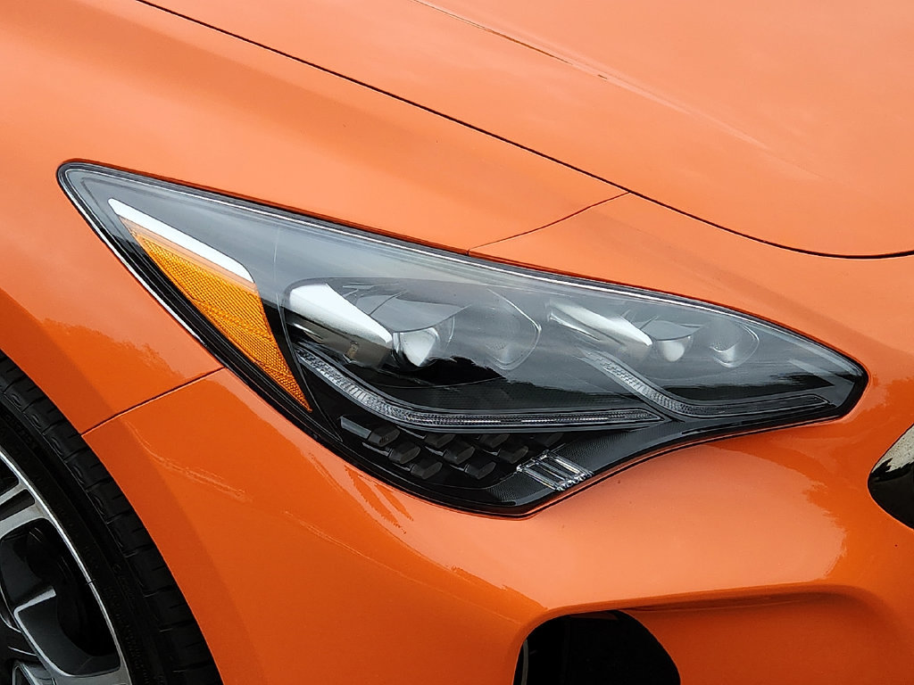 Used 2020 Kia Stinger GT2 AWD/4WD image 9