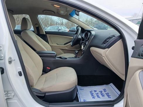 Used 2015 Kia Optima LX image 16