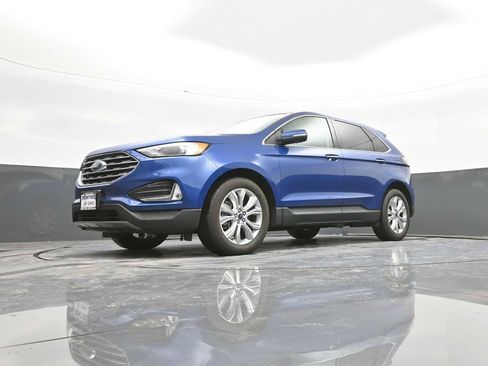 Used 2022 Ford Edge Titanium image 34