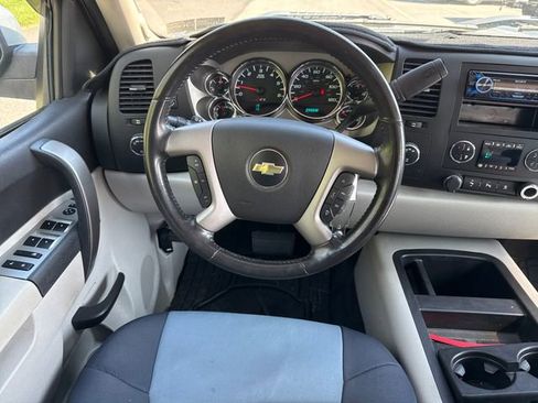 Used 2011 Chevrolet Silverado 1500 LT w/ All-Star Edition AWD/4WD image 19