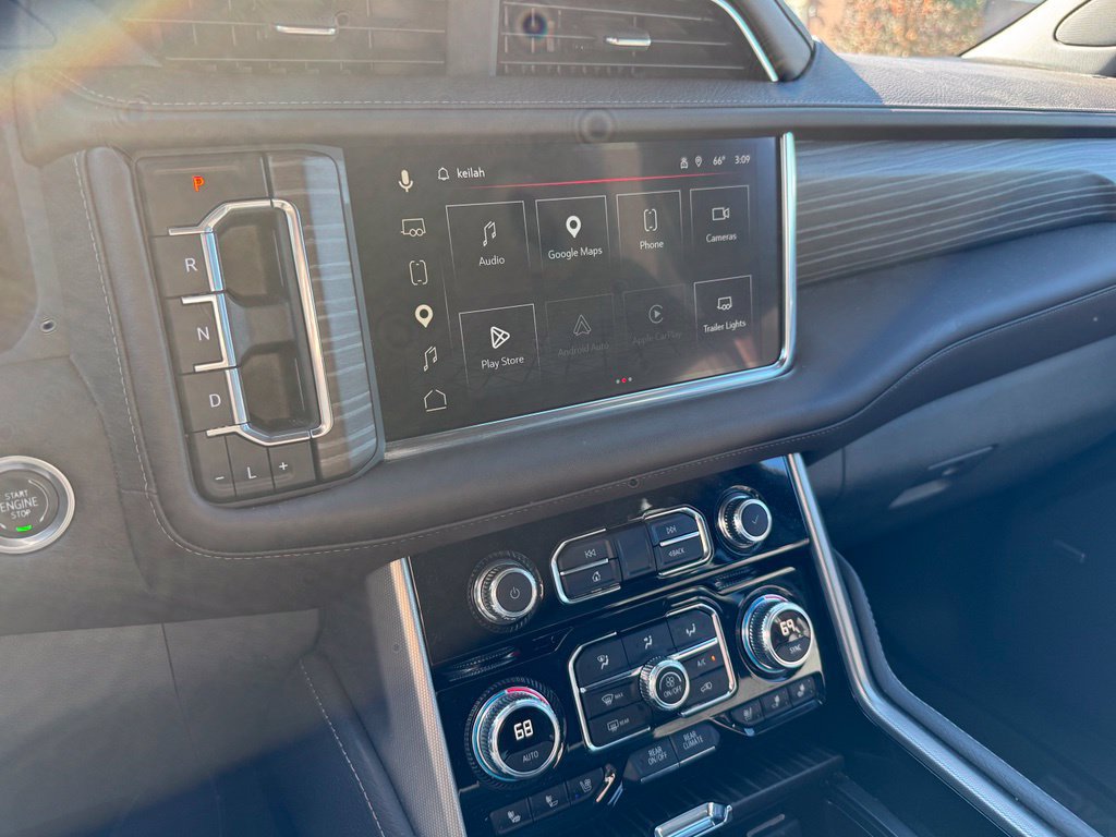 Used 2024 GMC Yukon Denali AWD/4WD image 17