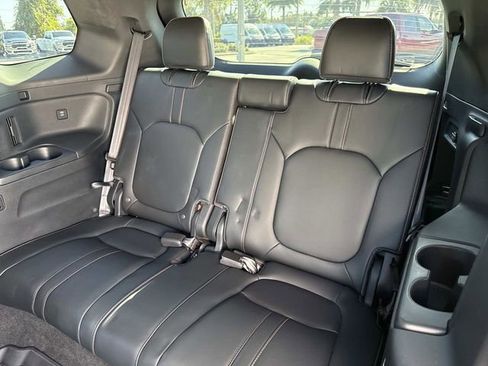 Used 2024 Honda Pilot TrailSport image 12