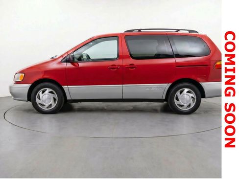 Used 1999 Toyota Sienna XLE FWD image 8