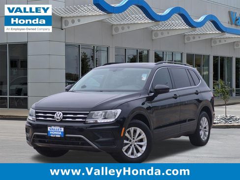 Used 2019 Volkswagen Tiguan SE w/ Panoramic Sunroof Package AWD/4WD image 1