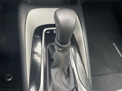 Used 2021 Toyota Corolla SE image 15