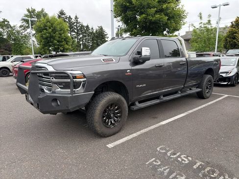 Used 2025 RAM 3500 Laramie w/ Towing Technology Group AWD/4WD image 3