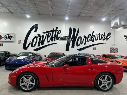 Used 2008 Chevrolet Corvette Coupe w/ Preferred Equipment Group image 2