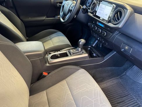 Certified 2023 Toyota Tacoma TRD Sport AWD/4WD image 20