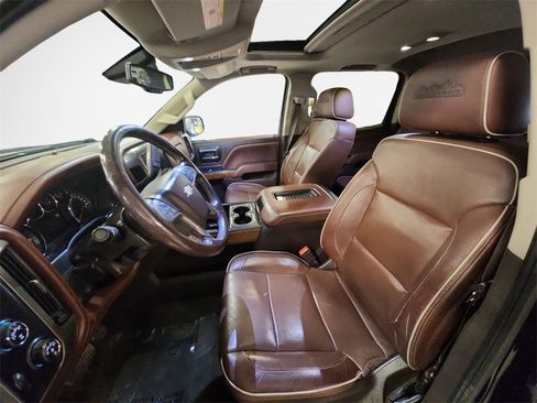 Used 2018 Chevrolet Silverado 1500 High Country image 12
