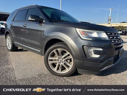 Used 2017 Ford Explorer XLT w/ Equipment Group 202A
