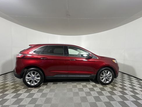Used 2019 Ford Edge Titanium w/ Cold Weather Package AWD/4WD image 8