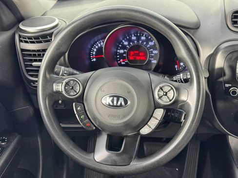 Used 2016 Kia Soul image 18