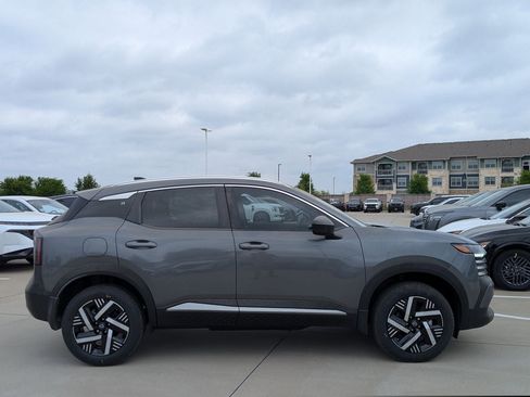 New 2026 Nissan Kicks SV FWD image 3