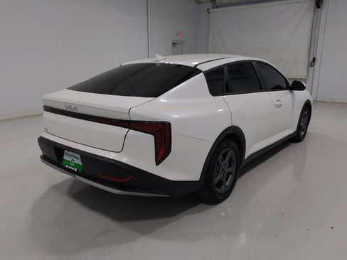 Used 2025 Kia K4 FWD image 9