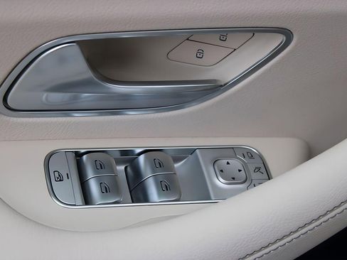 Used 2026 Mercedes-Benz GLE 350 4MATIC image 21