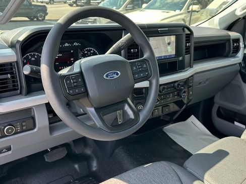 New 2026 Ford F250 XL w/ 360-Degree Camera Package RWD image 25